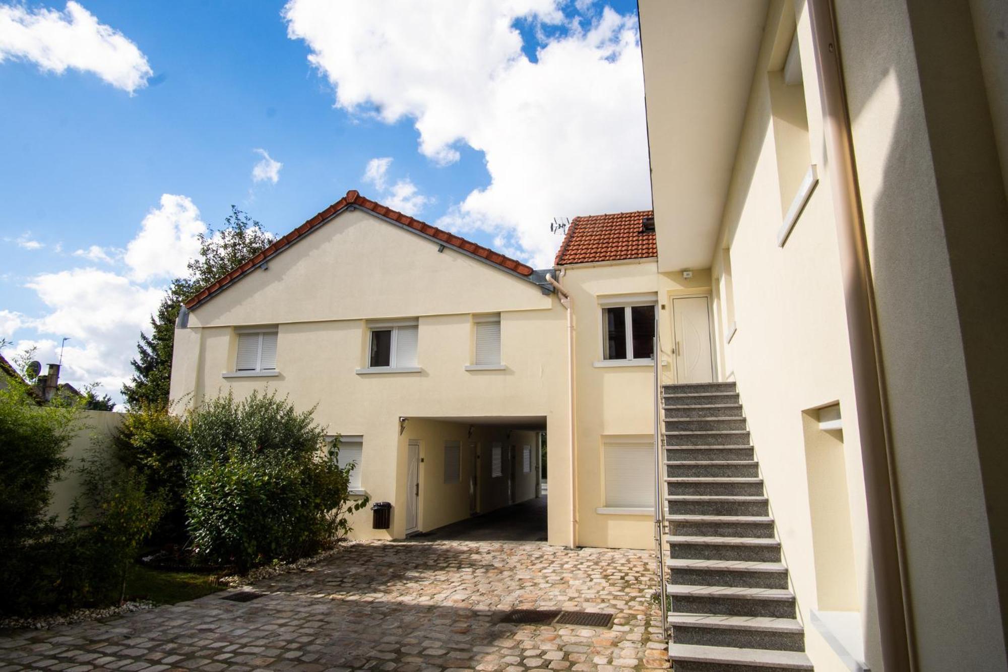 Appartement 1-4 Pers - Aeroport Cdg, Parc Expo, Villepinte - A L'Ombre Du Pin "9" Le Pin  Zewnętrze zdjęcie